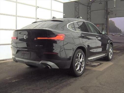 2024 BMW X4 xDrive30i