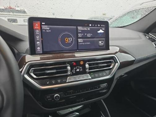 2024 BMW X4 xDrive30i