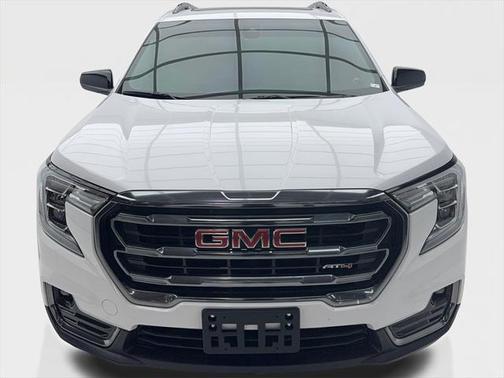 2024 GMC Terrain AWD AT4
