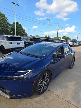 2023 Toyota Prius XLE