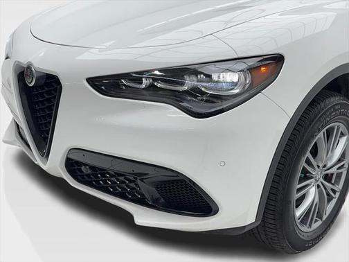 2024 Alfa Romeo Stelvio Sprint AWD