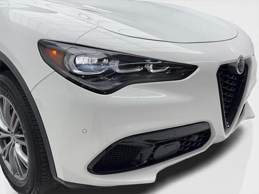2024 Alfa Romeo Stelvio Sprint AWD