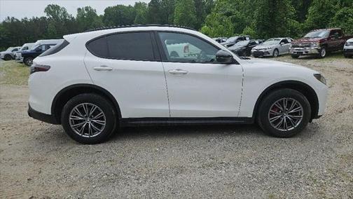 2024 Alfa Romeo Stelvio Sprint AWD