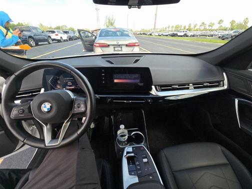 2025 BMW X1 xDrive28i