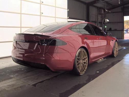 2021 Tesla Model S Long Range