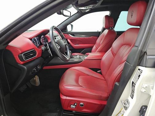 2022 Maserati Levante Modena