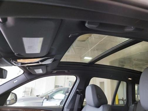 Photo 5 of 5 of 2020 BMW X3 sDrive30i