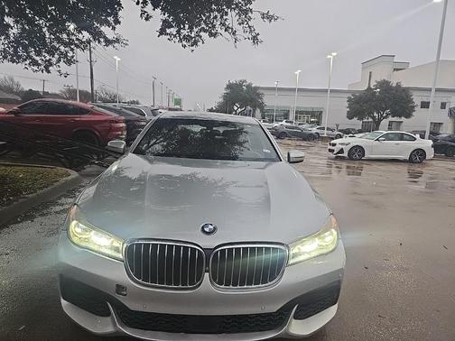 2017 BMW 750 i xDrive