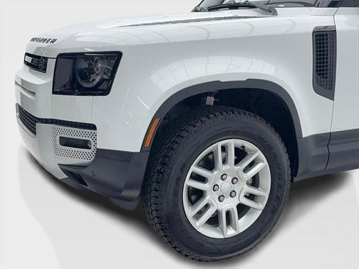 2024 Land Rover Defender 90 P300 S