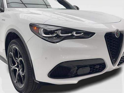 2024 Alfa Romeo Stelvio Veloce AWD