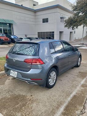 2018 Volkswagen Golf TSI S