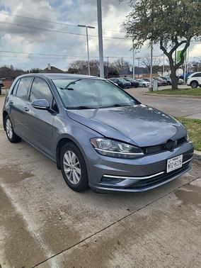 2018 Volkswagen Golf TSI S