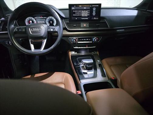 2022 Audi Q5 45 S line Premium Plus