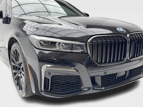 2022 BMW 750 i xDrive
