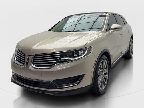 White Gold Metallic 2017 Lincoln MKX Reserve