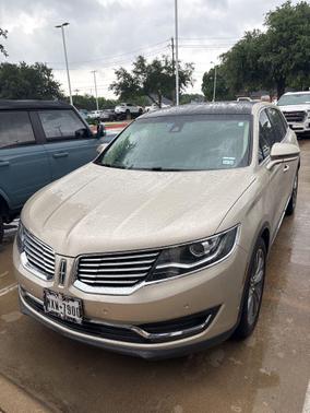 White Gold Metallic 2017 Lincoln MKX Reserve