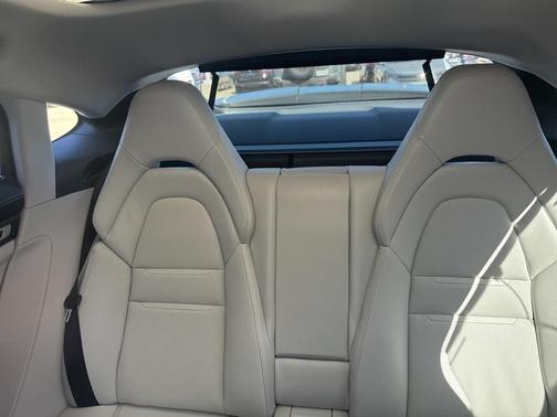 2019 Porsche Panamera 4