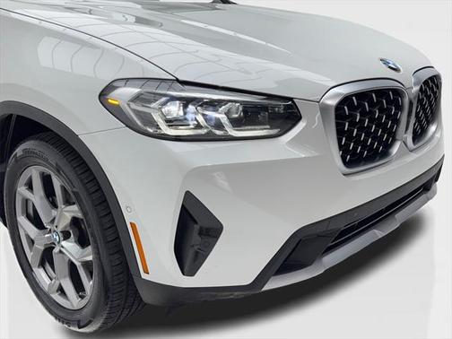 2024 BMW X4 xDrive30i