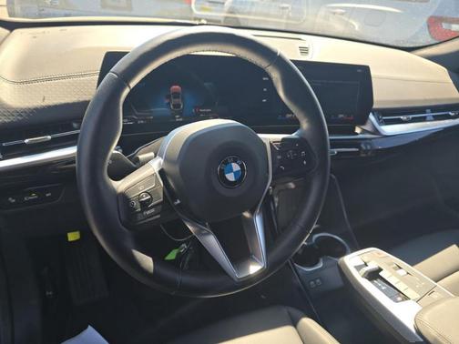 Gray Metallic 2025 BMW X2 xDrive28i