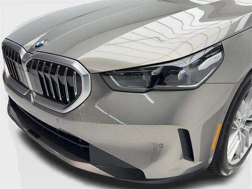 2024 BMW 530 530i SPORT LINE,NAV,CAM,SUNROOF,HTD STS,BLIND SPOT