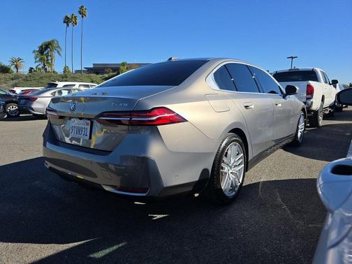 2024 BMW 530 530i SPORT LINE,NAV,CAM,SUNROOF,HTD STS,BLIND SPOT