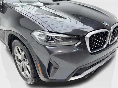 2024 BMW X4 xDrive30i