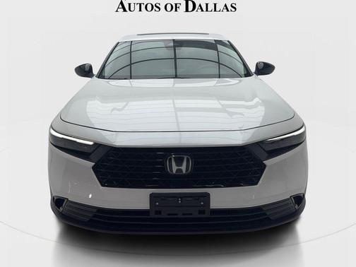 Platinum White Pearl 2025 Honda Accord SE