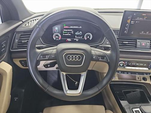 2022 Audi Q5 45 S line Premium Plus