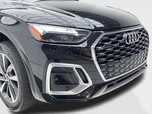 2022 Audi Q5 45 S line Premium Plus