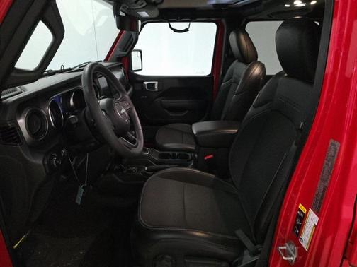 2023 Jeep Wrangler 4-Door Freedom 4x4