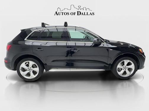 Mythos Black Metallic 2022 Audi Q5 45 S line Premium Plus