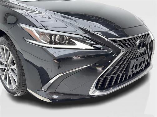 2022 Lexus ES 350 Base