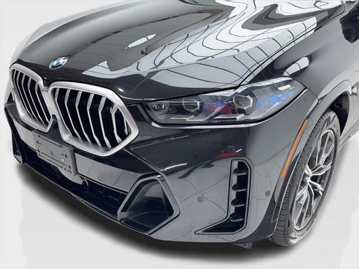 2025 BMW X6 xDrive40i