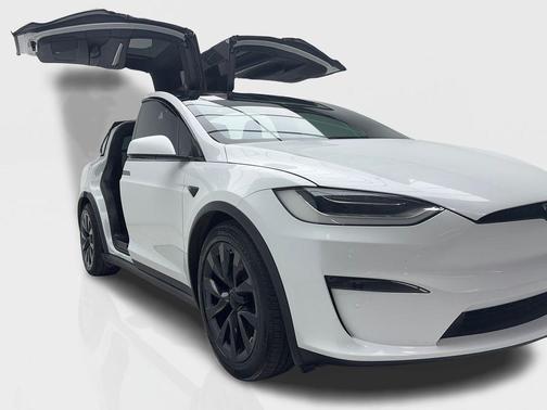 2022 Tesla Model X Plaid Tri Motor All-Wheel Drive