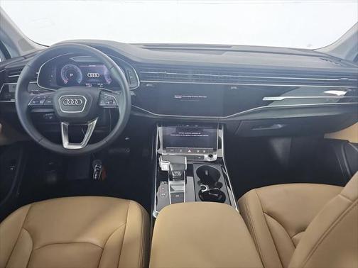 2023 Audi Q7 45 Premium Plus