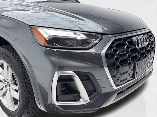 2022 Audi Q5 45 S line Premium