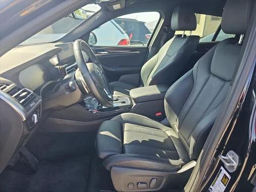 2024 BMW X4 xDrive30i