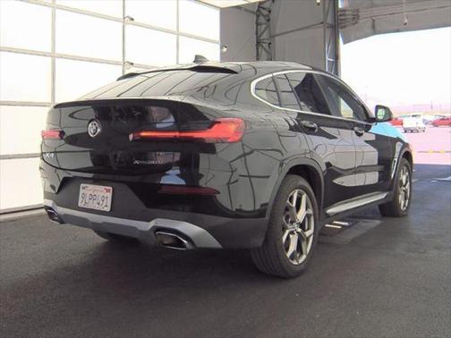 2024 BMW X4 xDrive30i