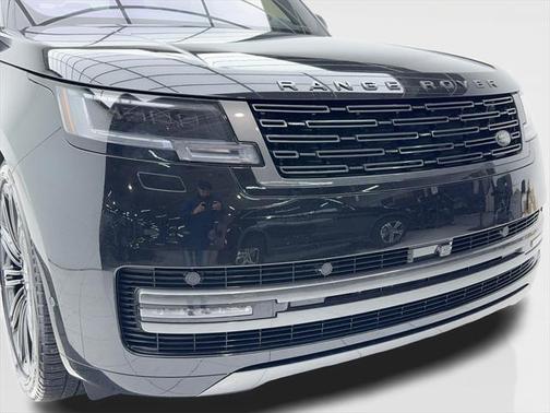 2023 Land Rover Range Rover P530 SE