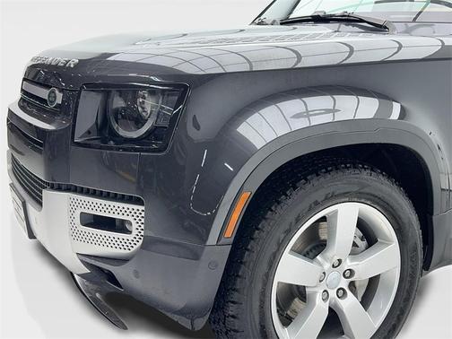 2023 Land Rover Defender 130 First Edition