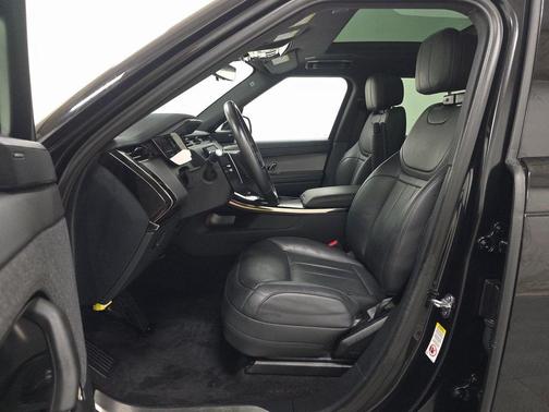 2024 Land Rover Range Rover Sport SE