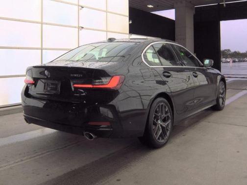 2025 BMW 330 330i