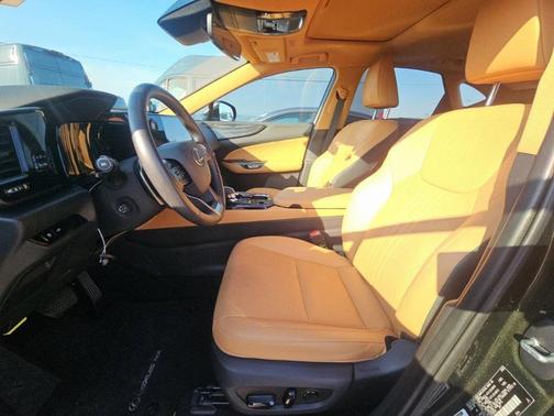 2025 Lexus NX 250 Premium