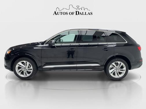 Mythos Black Metallic 2023 Audi Q7 45 Premium Plus