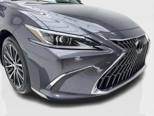 2023 Lexus ES 350 Base