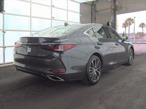 2023 Lexus ES 350 Base