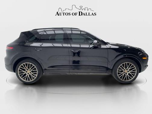 Black 2023 Porsche Cayenne Platinum Edition