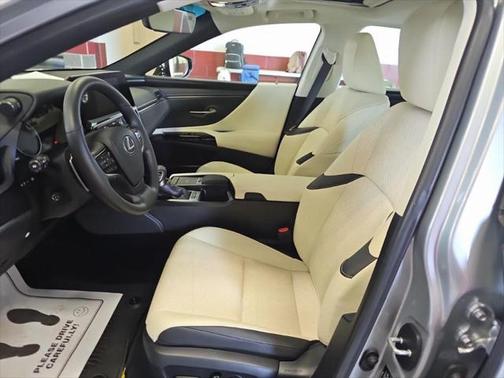 2022 Lexus ES 350 Base