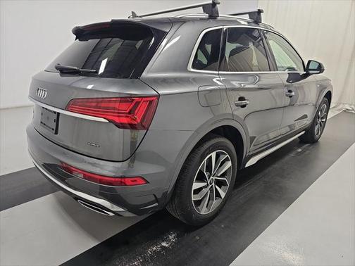 2022 Audi Q5 45 S line Premium