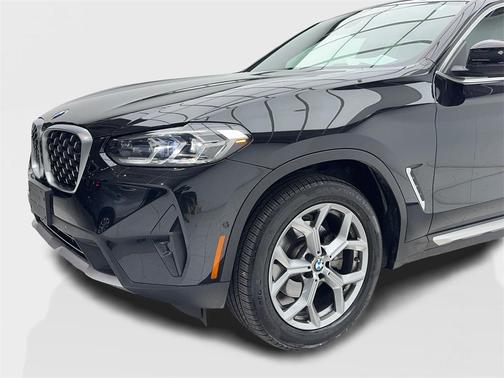 2025 BMW X4 xDrive30i